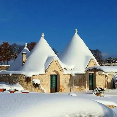 Trullo Del Pino 1 *