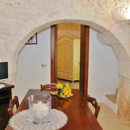 Trullo Del Pino 1 Cisternino